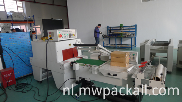 Semi-automatische warmteafdichting Krimpfoliemachine door POF-materiaal, leverancier van krimpverpakkingsmachines;